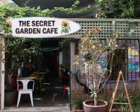 Demonstration of a change of land use to cafe